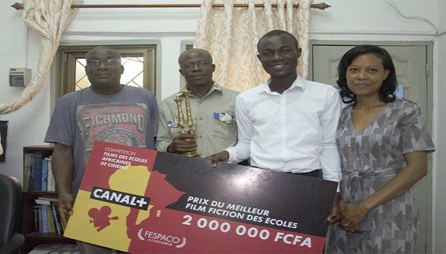 Read more about the article SCHOOL OF PERFORMING ARTS WINS CONTINENTAL FILM AWARD AT FESPACO 2017 BEST FEATURE: STUDENT CATEGORY WITH DOWN SIDE UP